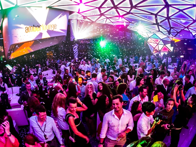 Top 10 Tips for Enjoying Nightlife in Abu Dhabi Like a Pro